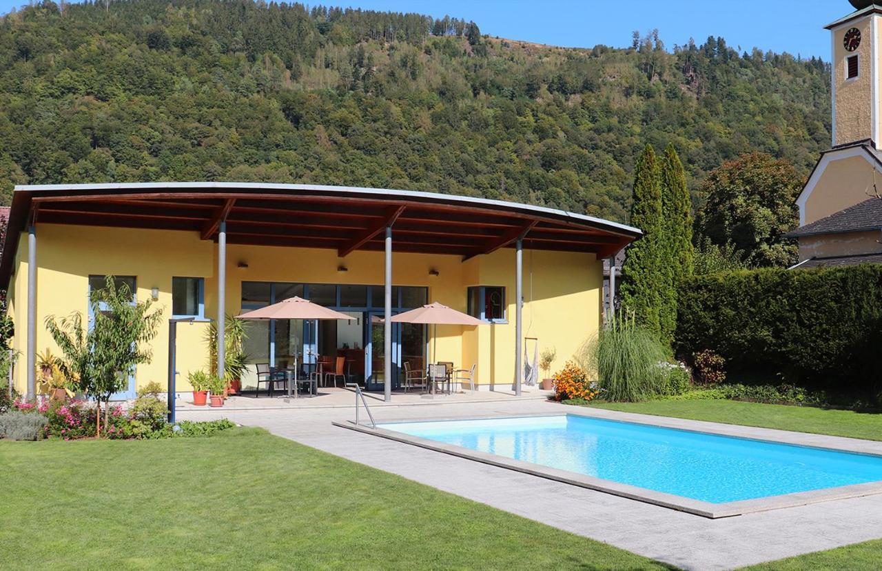 Gasthof-Pension Schuetz Wesenufer Exterior photo